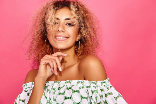 Comment faire pousser ses cheveux naturellement sans produits chimiques ?